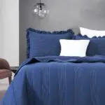 مفرش مضغوط سادة أزرق غامق