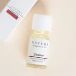 زيت معطر برائحة الحلى والزهور البيضاء وجوز الهند