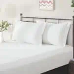 شرشف مطاط فندقي لون أوف وايت