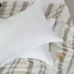 بيت مخدة فندقي٢ قطعة لون اوف وايت
