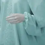 لباس صلاة مطرز لون اخضر