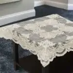 مفرش طاولة ٦ قطع اوف وايت