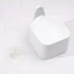 موزع الصابون لون أبيض