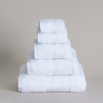 منشفة قطن أبيض