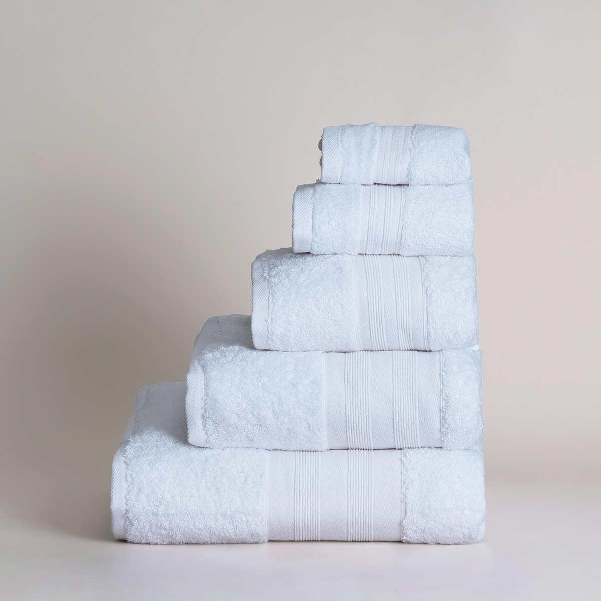 منشفة قطن أبيض منشفة قطن أبيض