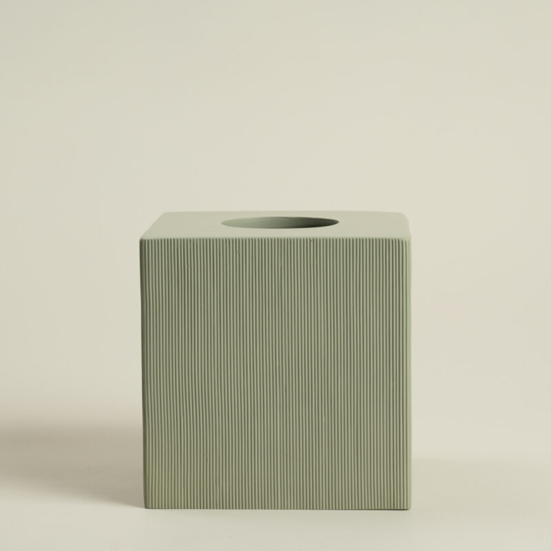 علبة مناديل بولي لون أخضر