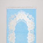 سجادة صلاة شانيل لون أزرق