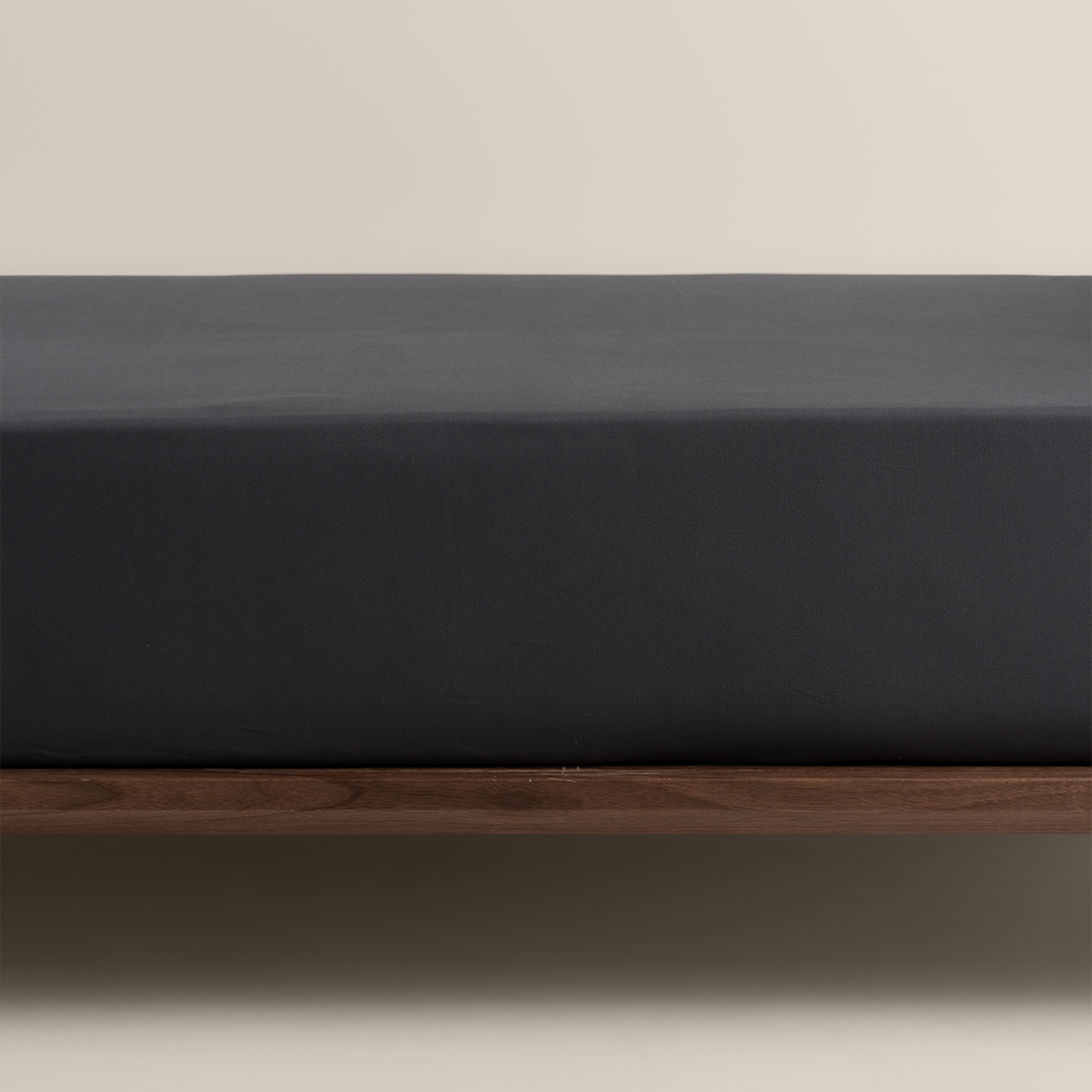 شرشف مطاط فندقي قطن رصاصي غامق شرشف مطاط فندقي قطن رصاصي غامق