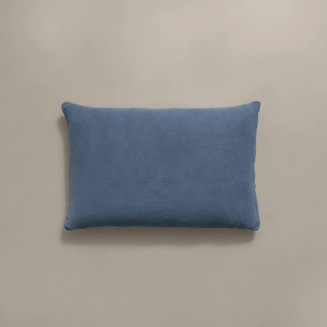 بيت مخدة قطن لون أزرق بيت مخدة قطن لون أزرق