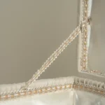 صندوق سجاد صلاة لون أوف وايت