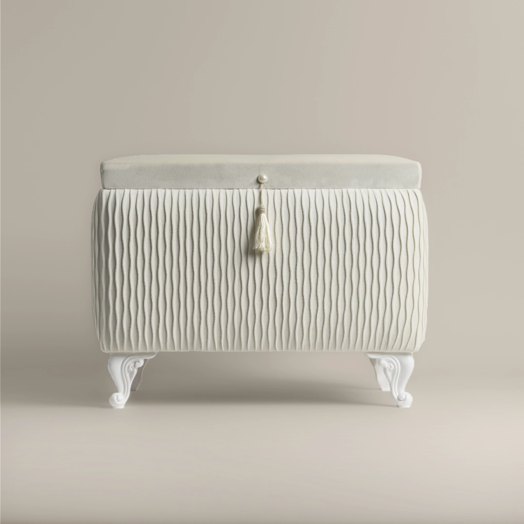 صندوق سجاد صلاة بلون أوف وايت صندوق سجاد صلاة بلون أوف وايت