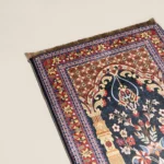 سجادة صلاة بحشوة ميموري فوم لون أسود