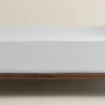 شرشف مطاط فندقي قطن لون أبيض