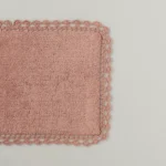 دعاسة حمام بعدة مقاسات باللون البينك الغامق