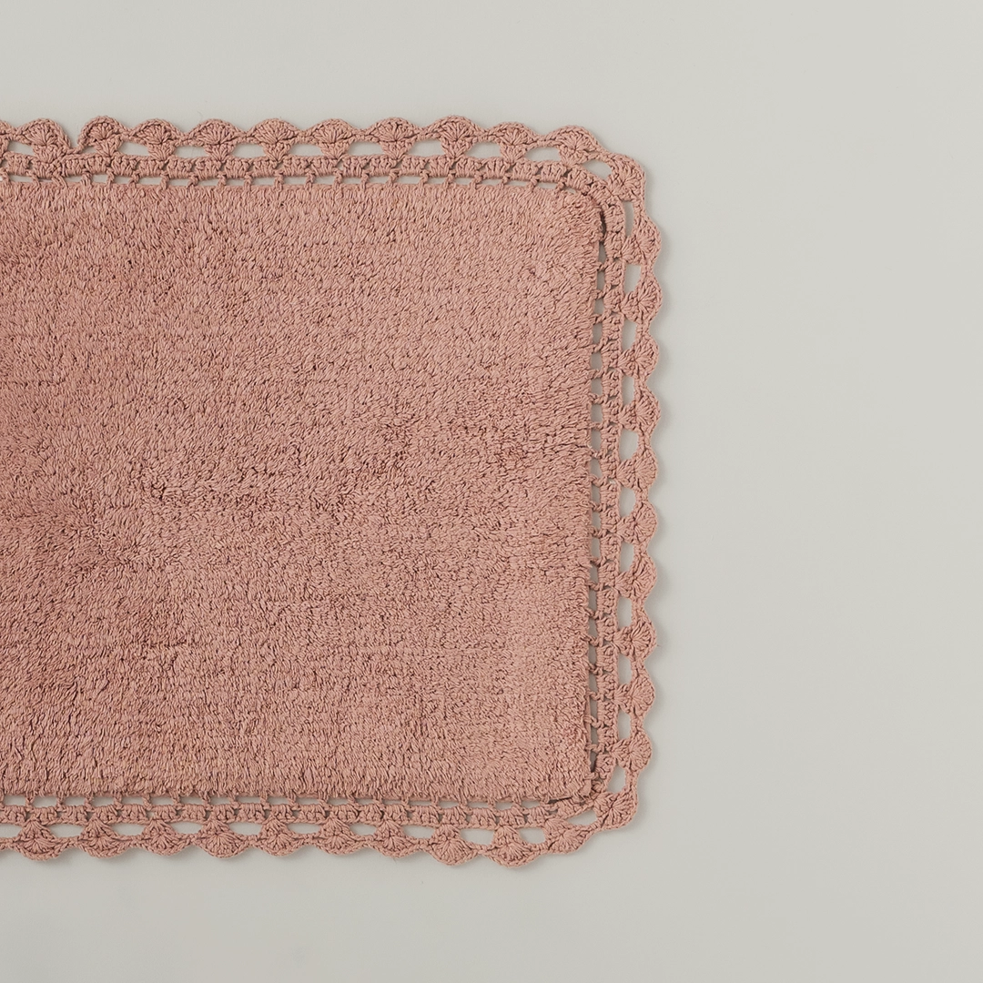 دعاسة حمام بعدة مقاسات باللون البينك الغامق دعاسة حمام بعدة مقاسات باللون البينك الغامق