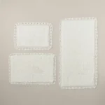 دعاسة حمام بعدة مقاسات باللون الأوف وايت