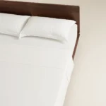 شرشف سرير قطن لون أوف وايت