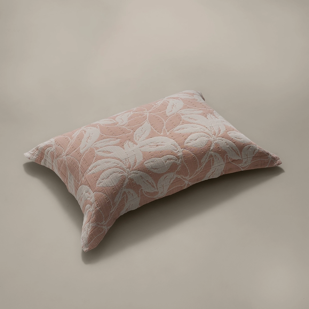 بيت مخدة ٢ قطعة جاكار قطن بينك بيت مخدة ٢ قطعة جاكار قطن بينك