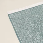 سجادة صلاة شنيل لون أخضر