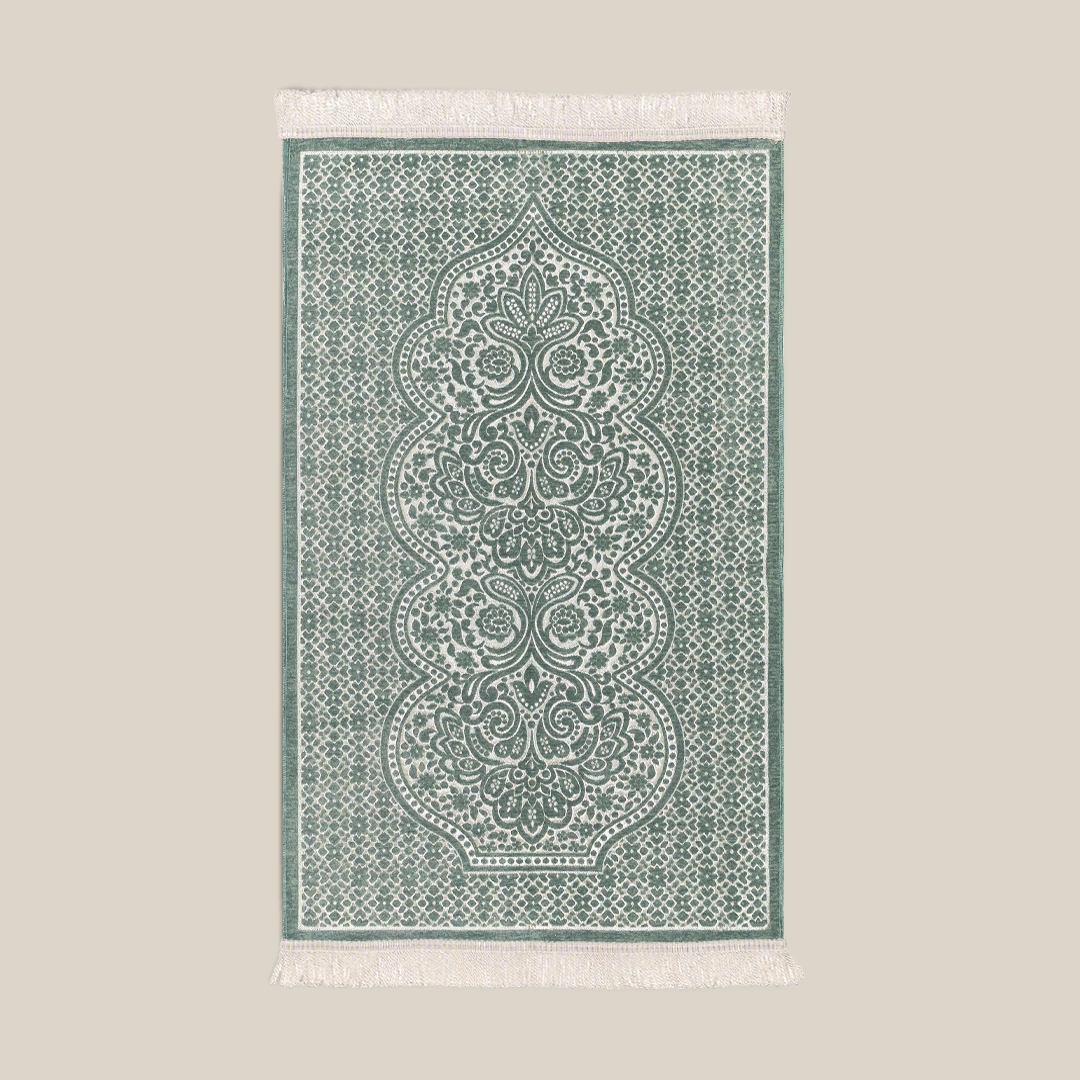 سجادة صلاة شنيل لون أخضر سجادة صلاة شنيل لون أخضر