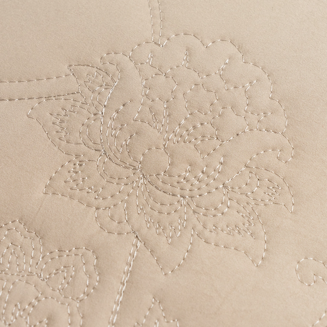 بيت مخدة ميكرو ٢ قطعة مطرز بيج غامق بيت مخدة ميكرو ٢ قطعة مطرز بيج غامق