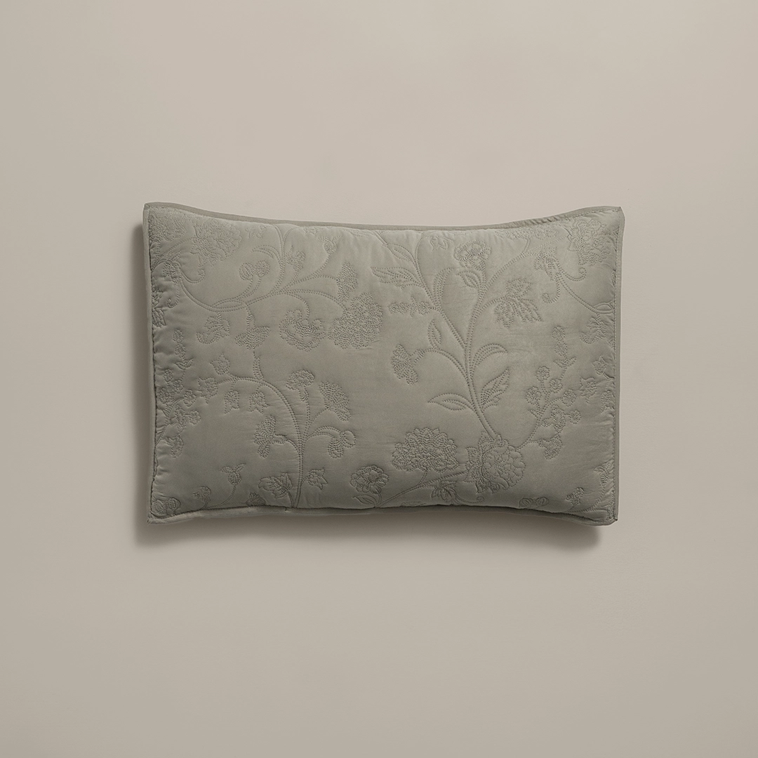 بيت مخدة ميكرو ٢ قطعة مطرز أخضر بيت مخدة ميكرو ٢ قطعة مطرز أخضر