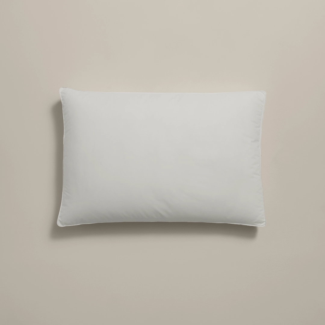 مخدة قطن باللون الأبيض مخدة قطن باللون الأبيض