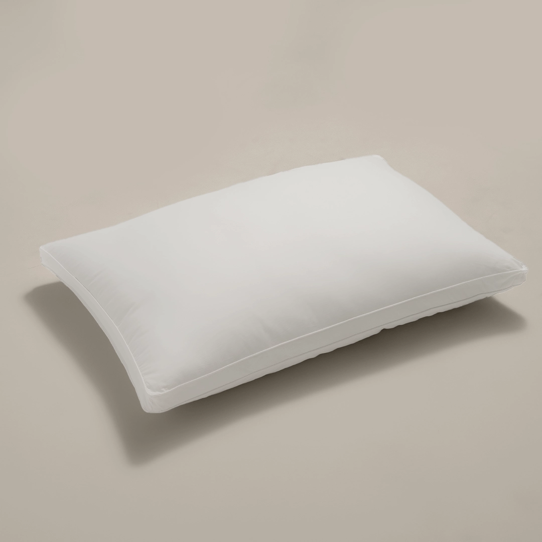 مخدة قطن باللون الأبيض مخدة قطن باللون الأبيض
