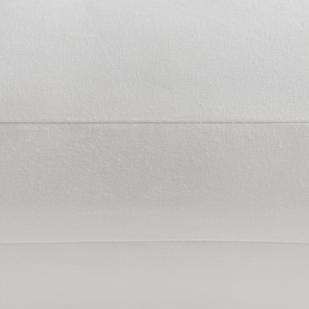 مخدة قطن لون ابيض مخدة قطن لون ابيض