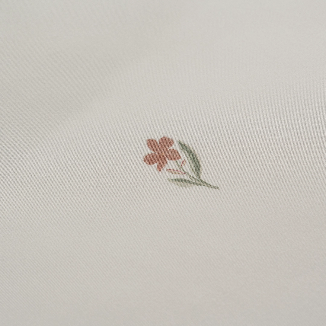 بيت لحاف ميكرو باللون الأوف وايت بيت لحاف ميكرو باللون الأوف وايت