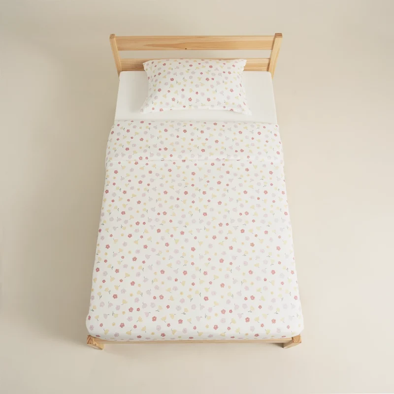 بيت لحاف أطفال ميكرو باللون الأوف وايت