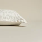 بيت مخدة ميكرو ٢ قطعة باللون الأوف وايت