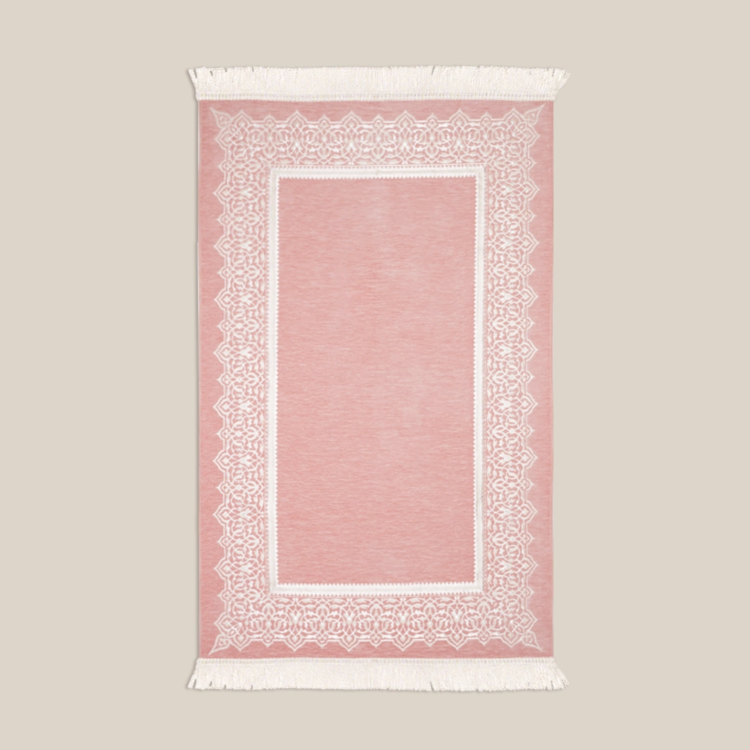 سجادة صلاة شنيل بلون بينك سجادة صلاة شنيل بلون بينك