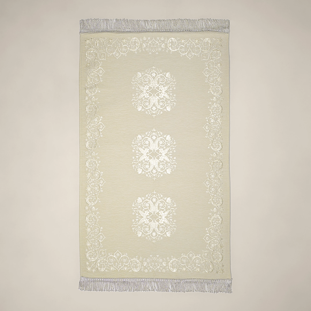 سجادة صلاة شنيل أوف وايت سجادة صلاة شنيل أوف وايت