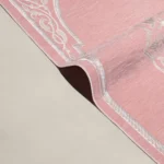 سجادة صلاة شنيل باللون البينك