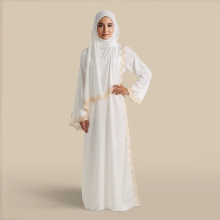لباس صلاة مطرز أوف وايت
