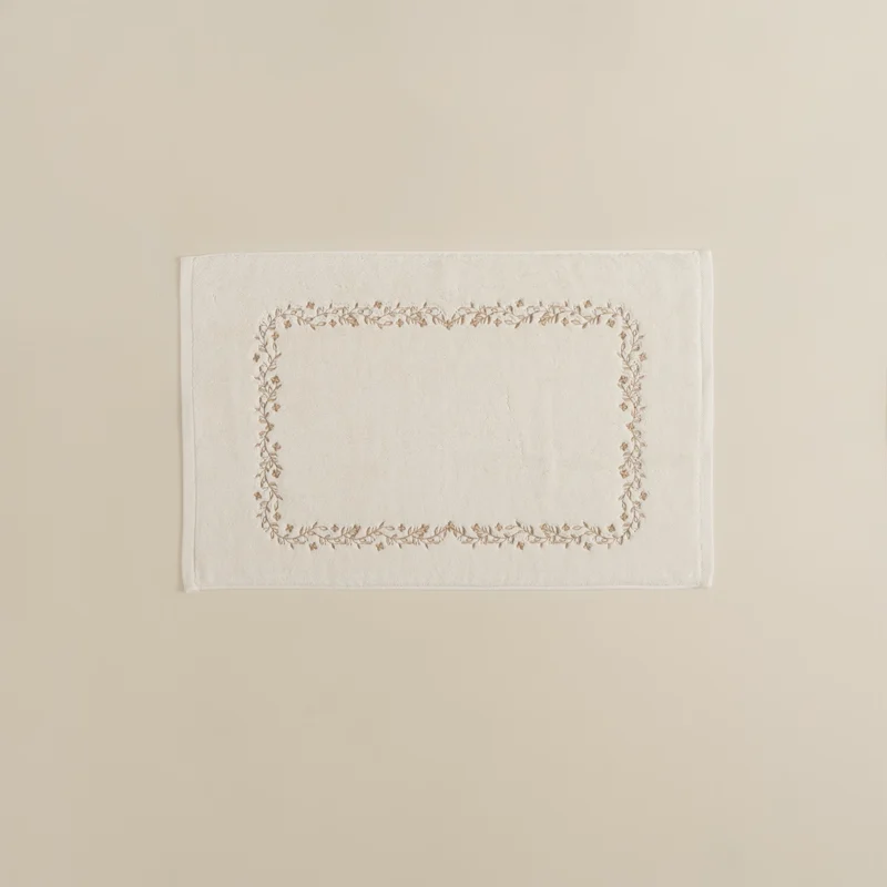 دعاسة حمام قطن مطرز ٥٠-٧٠ أوف وايت