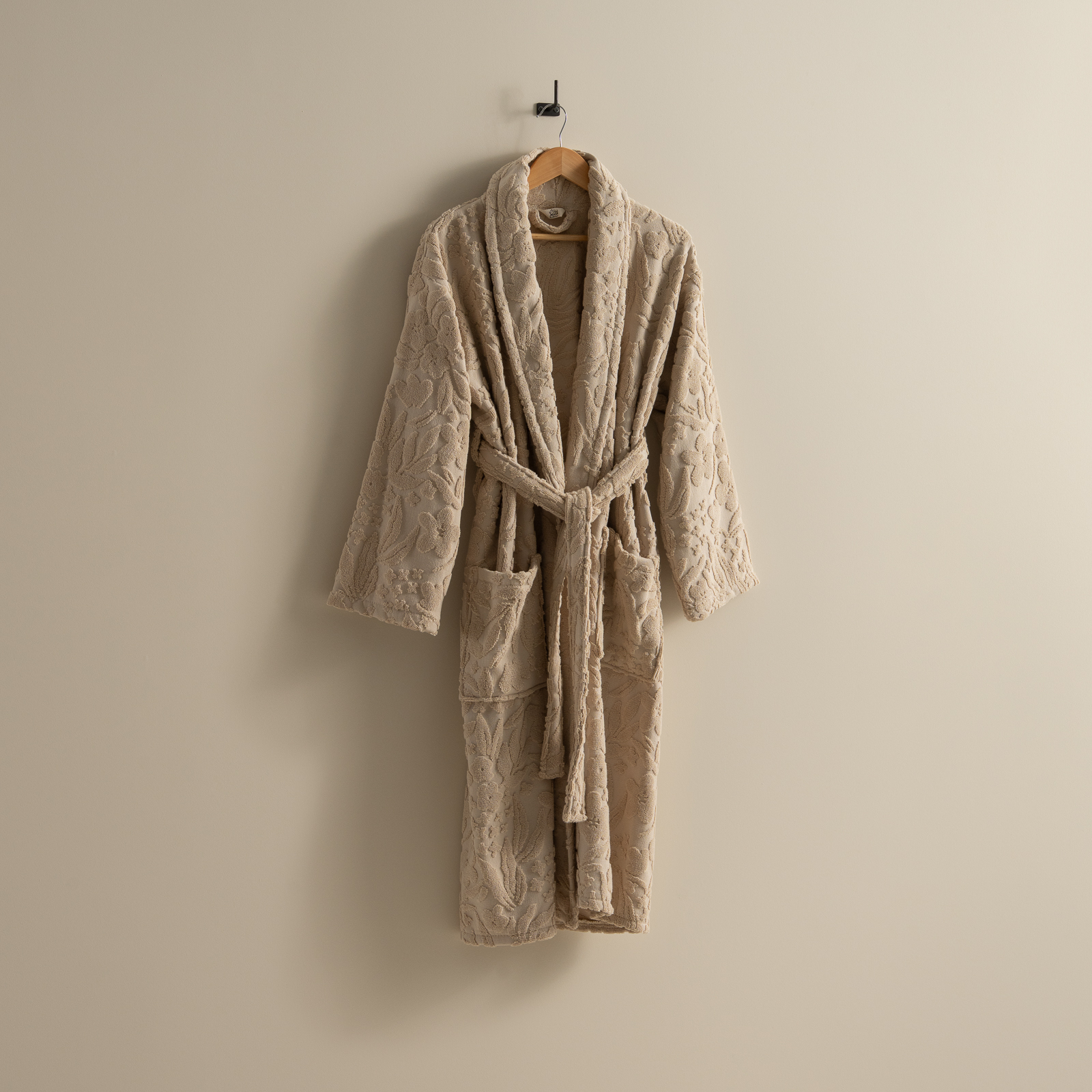 روب حمام قطن جاكار بيج غامق روب حمام قطن جاكار بيج غامق