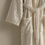 روب حمام قطن جاكار أوف وايت