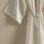 روب حمام قطن لون أوف وايت