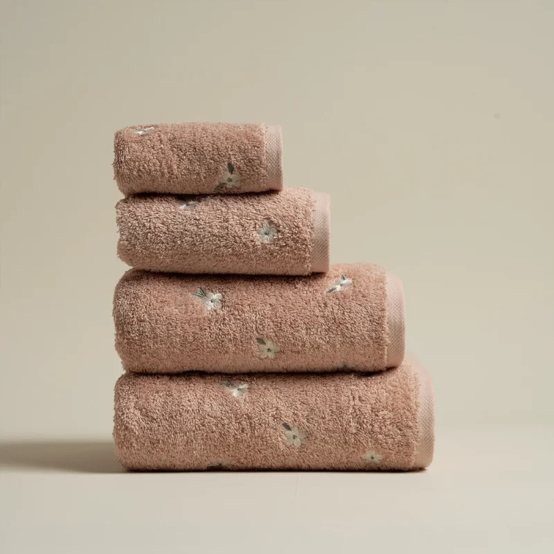 منشفة قطن مطرز بينك بعدة مقاسات