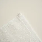 منشفة قطن مطرز بينك