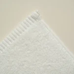 منشفة فندقية قطن أبيض بعدة مقاسات