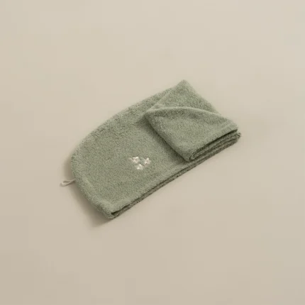 منشفة رأس قطن مطرز لون أخضر