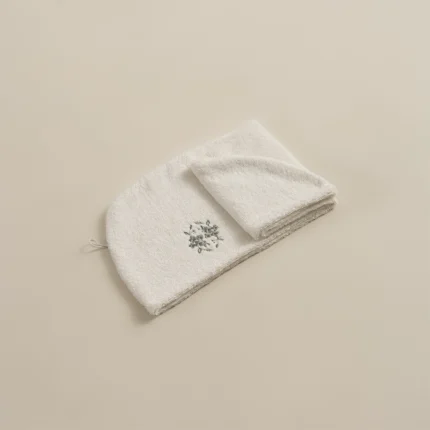 منشفة رأس قطن مطرز أخضر