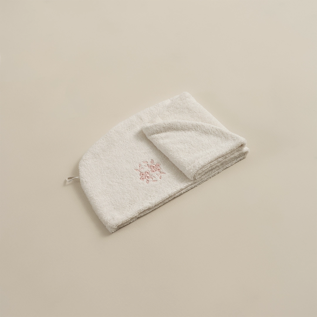 منشفة رأس قطن مطرز بينك منشفة رأس قطن مطرز بينك
