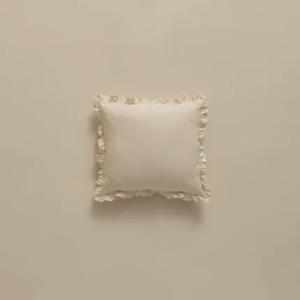 بيت تكاية مايكرو مطرز ٤٥-٤٥ أوف وايت