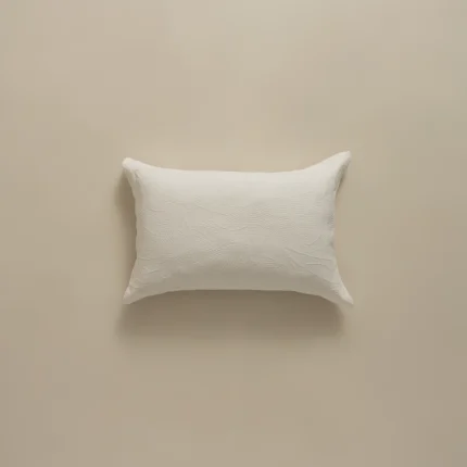 بيت مخدة قطن جاكار ٢ قطعة لون أوف وايت