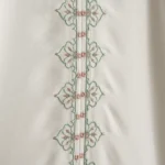 لباس صلاة ماكرو مطرز اوف وايت بسحاب