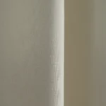 ستارة تعتيم بلاك اوت باللون الأوف وايت